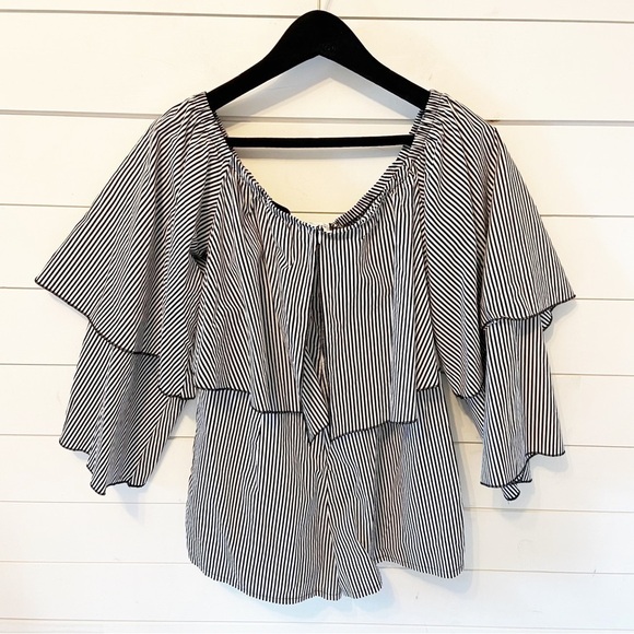 Missguided | NWTs Stripped Layered Bell Sleeve Romper Size 6 - Picture 2 of 12